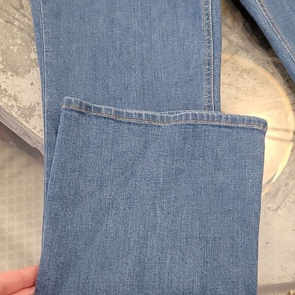 ♥️MASSIMO DUTTI wide leg Boot Cut cropped JEANS New Size 6 - Picture 7 of 11